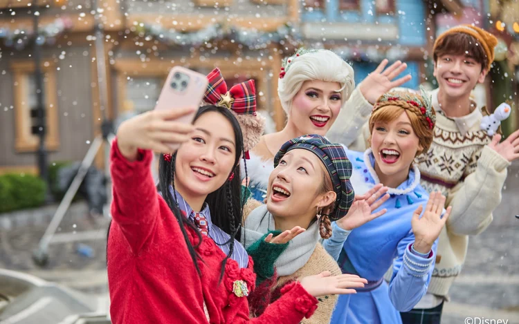 홍콩 디즈니랜드 야간 조명