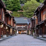 일본 소도시 여행의 대표, 가나자와 배경