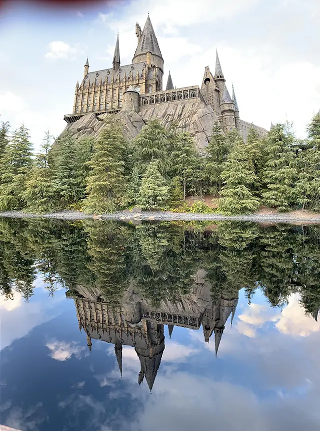 오사카 유니버셜 스튜디오 재팬(USJ) 익스프레스 4 종류 세부 비교 및 닌텐도 월드 확약권 예약 꿀팁 2 해리포터 앤드 더 포비든 저니 역시 익스프레스 패스가 없다면 기본 1시간 이상 줄을 서야 하는 최고 인기 라이드 중 하나입니다.