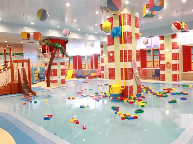 나고야 레고랜드 프리미엄 워터파크(워터 메이즈) 및 호텔 숙박 2 Legoland Water Maze pool fun slides during summer in Japan