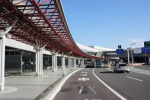 신치토세 공항에서 삿포로 시내 스스키노