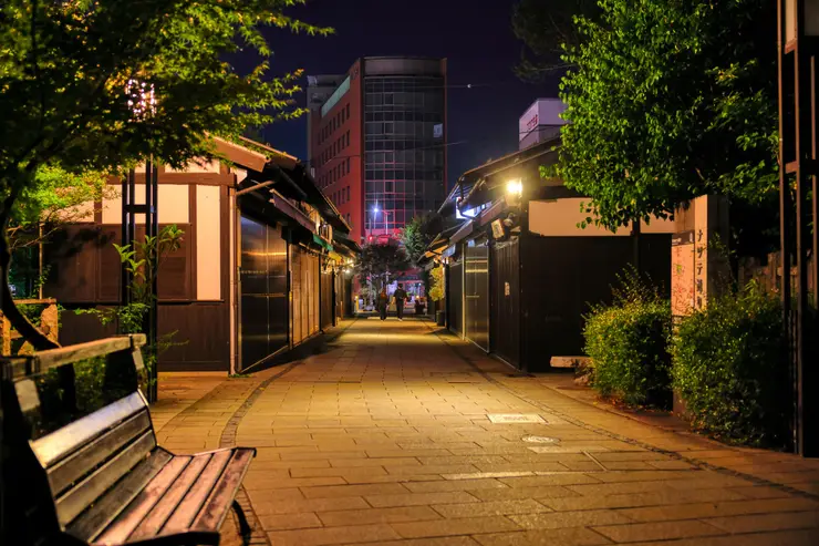 나와테 거리 상점가 저녁 풍경