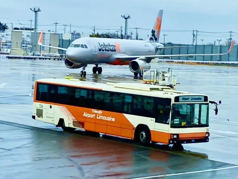 도쿄 주요 호텔 정문까지 운행하는 편리한 나리타 공항 리무진 버스