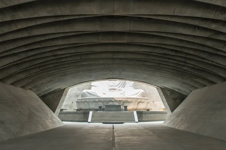 장엄한 대불의 클로즈업