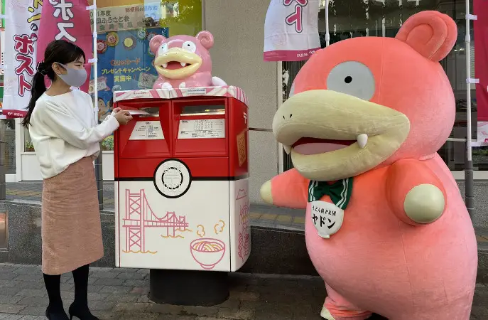 카가와현의 마스코트인 야돈 캐릭터로 꾸며진 다카마쓰 공항의 귀여운 포토존 공간