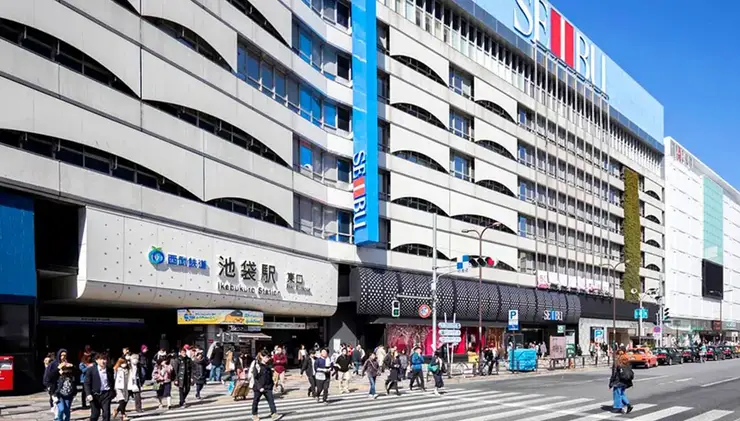 서브컬처 팬들의 열기로 가득한 이케부쿠로 오토메 로드와 애니메이트 본점 주변