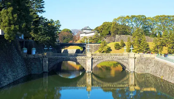 하마리큐 은사정원의 조수 연못과 차실 - 전통과 마천루가 교차하는 정적의 미학