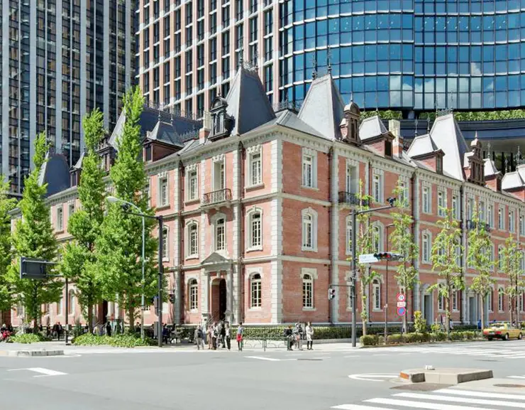 미쓰비시 1호관 미술관 중정 - 조시아 콘도르 설계 복원