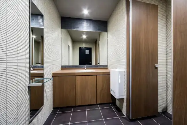 다이와 로이넷 호텔 도쿠시마 에키마에 외관