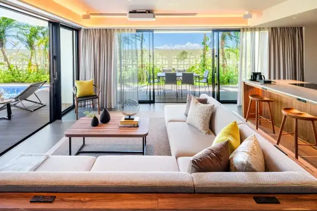 세븐 x 세븐 이시가키 디지털 패널